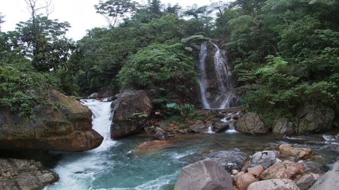 
 Curug Ciburial, Curug Tersembunyi Dengan Alam Yang Masih Alami